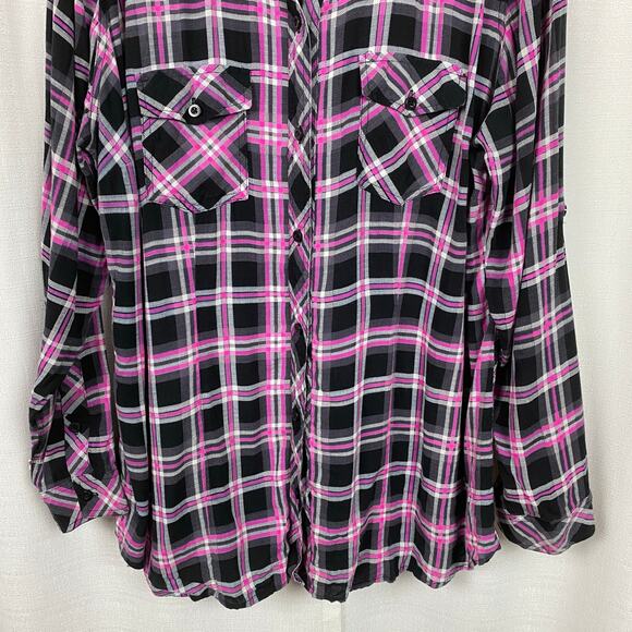 Torrid Black&Pink Plaid Button Up Blouse Sz.2 - Picture 3 of 11